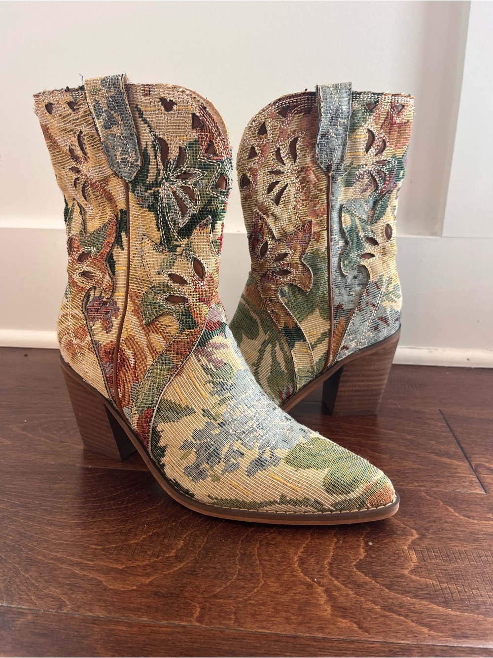 Oasis Society “the sorrel” Floral Tapestry Western Ankle Boots - Multi
